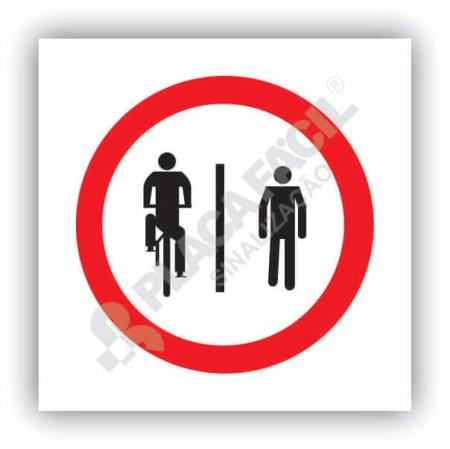 Placa Ciclistas a Esquerda Pedestres a Direita